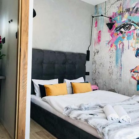 "Ku Sloncu" -Pokoje& Apartamenty - Ястшембя-Гура Экстерьер фото