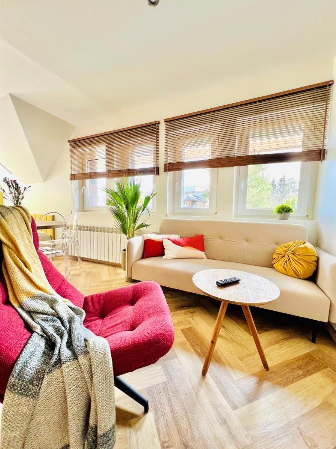 "Ku Sloncu" -Pokoje& Apartamenty - Ястшембя-Гура Экстерьер фото
